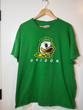 Oregon Ducks Green Graphic Short Sleeve Tee